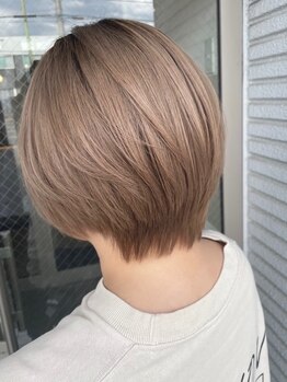 コアークリップ 緑町店(CORE CLIP)の写真/【伸びても綺麗を実現】カットコンテスト受賞歴のあるStylistが、アナタに“１番最適”なスタイルをご提案!