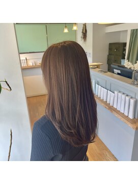 ブレス ヘアー リーベ(Bless HAIR Liebe) 20代30代40代艶感ストレートウォームブラウン透明感ロング