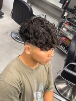 グルーマーズトウキョウ(GROOMER/S TOKYO)&nbsp;スペインカールブルーブラックフェザーパーマ