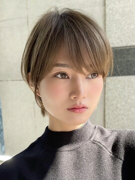 アマトウキョウスマートサロン(AMA TOKYO×Smart Salon) 刈り上げショート 韓国風巻き 小顔ショート