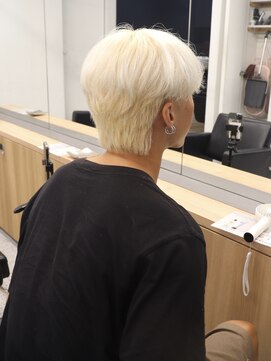 メンズペレ 渋谷(MEN'S PELE) MEN’S HAIR/ブルーブラック/フェザーパーマ/渋谷