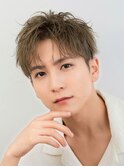 無造作スパイキーショートで男らしさUP