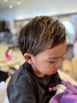 ヘアショップエヌアンドエー 久喜 栗橋店(hairshop N&A) 【キッズ】かっこよくキメる。やんちゃハイライト/ブリーチ