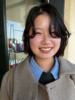 フィルム(FiLMs) デザインカット/前髪カール/センターパート/ショート