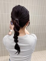 クラッチ 梅田茶屋町店(CLUTCH)&nbsp;暗め赤髪ツイストアレンジ