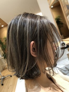 ヘアーサロン エンス(hair salon Ens)の写真/外国人風になれると大人気！赤みをおさえて、透明感UP♪流行りのグラデーションカラーもお任せください◎