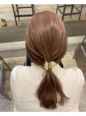 ピンクベージュ