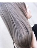 シルキーグレージュ