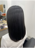ダークブルーグレーうるつやミディアムボブ