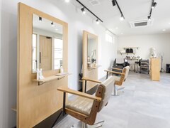 hair salon  yLi【ヘアサロン イリ】