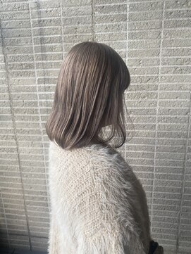 クイントネオリーブ 自由が丘正面口店(quint:neolive) かすみベージュ