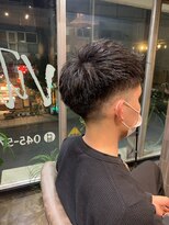 アクアヴィタエ(Aqua vitae) フェード刈り上げスタイル