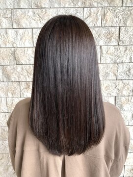 フラット 千葉(Flat.) 艶髪グレージュ、酸熱トリートメント【千葉】