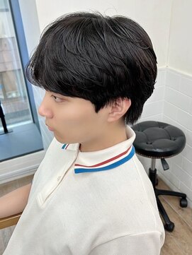 ネオリーブ クーロ メゾン 横浜(Neolive curro Maison) 韓国マッシュ×黒髪シースルーバング[メンズ]