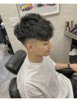 アントレース 池袋店(UNTRACE) スペインカール/フェード