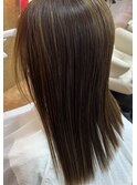 酸性縮毛矯正ダメージを抑えてサラサラストレート