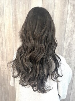 <トレンド×個性を引き出す>唯一無二のスタイルをご提案*[水戸/ハイライト/ケアブリーチ/グレイカラー]