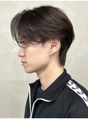 刈り上げセンターパートテーパーフェードカットニュアンスパーマ