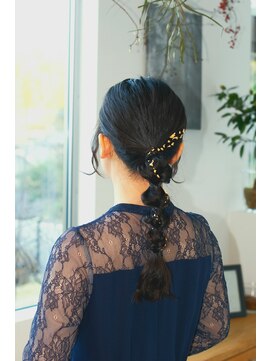 髪と生活美容室 大分本店 ロングヘアの編み下ろしセット