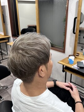 アフェクト 上大岡(affect) 刈り上げセンターパート/波巻きツイストスパイラル/上大岡