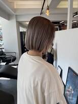 ヒビヲ(HIBIO) ショートボブハイトーンカラーミルクティーベージュダブルカラー