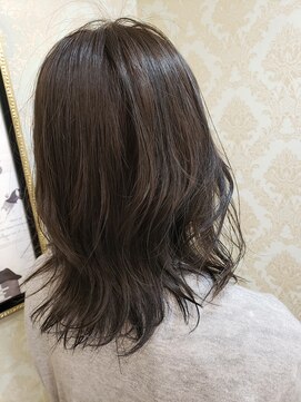 ティンク(Tink) ゆるふわレイヤーボブ♪