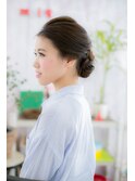くすみカラーアッシュブラックグラマラス抜け感ヘアアレンジc1