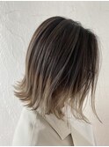 ミルクティーグレージュのグラデーションカラー