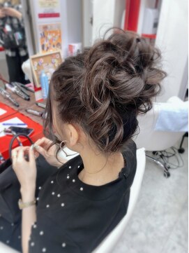 シュシュ(shushu) 高めのアップ♪