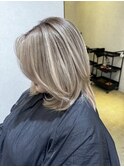 コントラスト弱めなハイトーンバレイヤージュ_white beige_