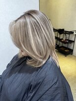 メリー オオサカ(Merly Osaka) コントラスト弱めなハイトーンバレイヤージュ_white beige_