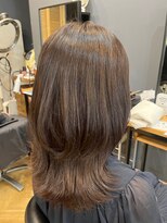 アルター(aL ter)&nbsp;ミディアムレイヤー［イメチェン/似合わせカット］