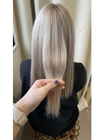 ココルアナ(coco luana) ホワイトベージュ/ブリーチ/髪質改善/韓国/ケアブリーチ