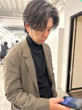 アワー(hour) センターパート（ソフトツイストスパイラル）