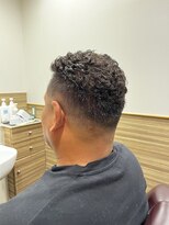 銀座マツナガ 神田店&nbsp;20代30代被らないあか抜け刈り上げ極道パーマ