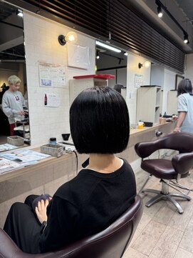 コワファーストナガサキシャンプーボーイ(COIFF1RST NAGASAKI SHAMPOO BOY) まるみボブ