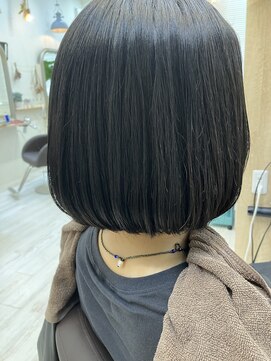 アオカマクラ(a-o Kamakura) 黒髪ボブ