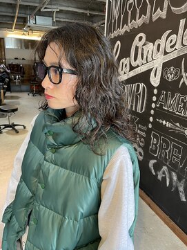 マノン バイ エイチ(MANON by H) ロングパーマスタイル