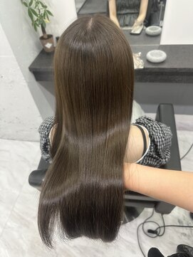 ピースバイラフトーキョー 2nd(V by RAF Tokyo) ブリーチなしダブルカラーでオリーブベージュ