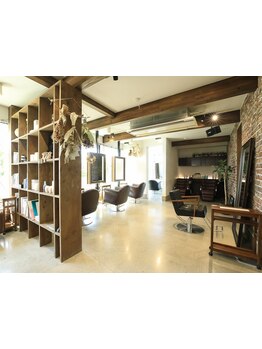 初めての方も緊張せずに過ごせる居心地の良い空間で、あなただけの特別なサロンタイムを♪