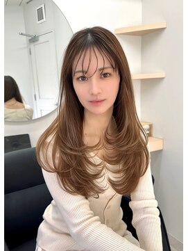 髪質改善トリートメントで叶う美髪ストレート　艶髪　前髪