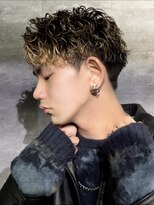 アノ(Ano.) 大分シャドウパーマメンズマッシュ波巻きパーマツイストパーマ