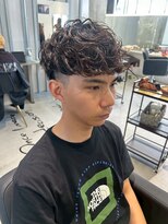 メンズサロン キング 高槻店(Men’s salon K!ng)&nbsp;波巻きツイストスパイラルパーマ/フェザーパーマ/眉毛/メンズ