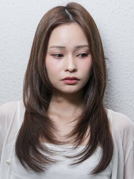 イリ 梅田(ili) レイヤーカット/ブリーチなし/ココアブラウン/髪質改善