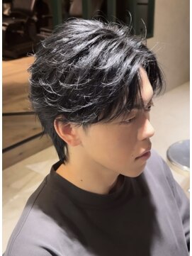 ミヤビ(MIYAVI) 束間フェザーショート