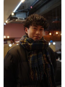 エディ(Edy) ツイストスパイラルパーマ波巻きパーママッシュ眉毛カット岡山