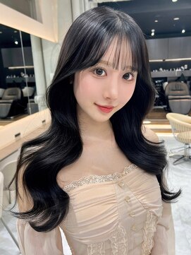 ディーバ 横浜(D.I.E.V.A) 10代20代30代韓国くびれミディアムレイヤー艶髪ブルーブラック