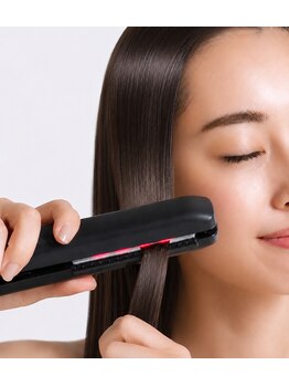 フィームスヘア(Fhyms@hair)の写真/ケアアイテムや美容商材を多数取り揃え！なめらか仕上がりで年齢を感じさせない後ろ姿美人に◎