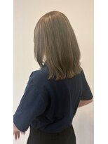 ヘアーコンセプト アイアイオ(HAIR CONCEPT iio)&nbsp;ブリーチで作る透明感グレージュ