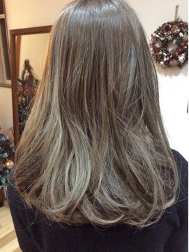 ベル メール(BELL MER) 外国人風アッシュカラー